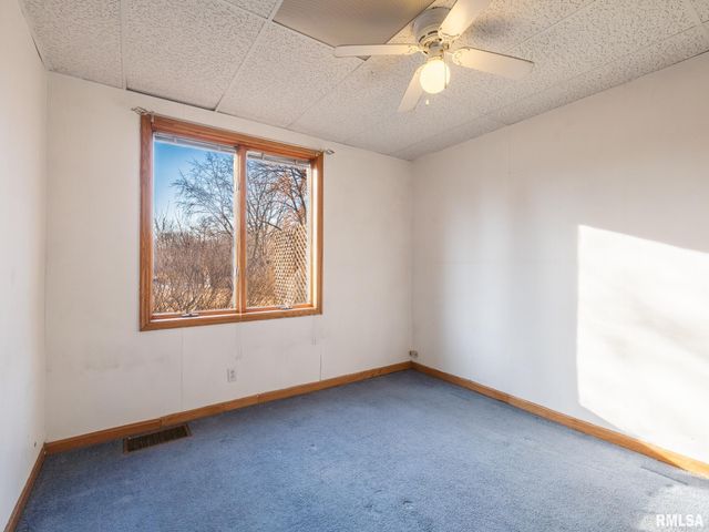 201 E ROSE Avenue, Bartonville, IL 61607