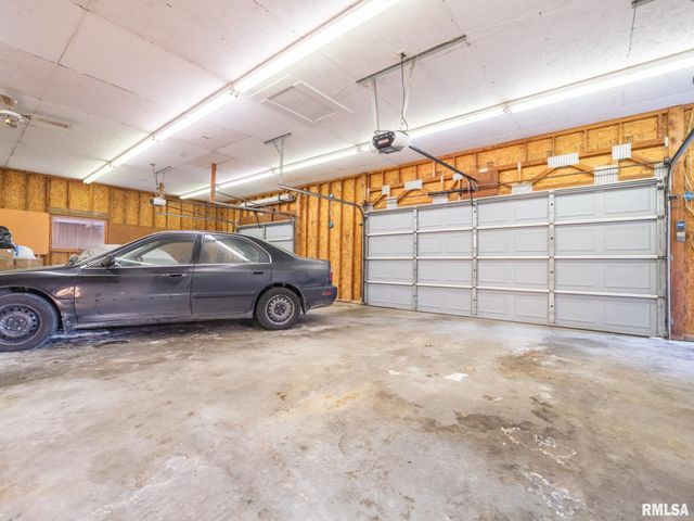 201 E ROSE Avenue, Bartonville, IL 61607