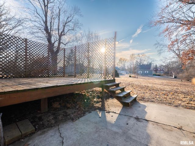 201 E ROSE Avenue, Bartonville, IL 61607