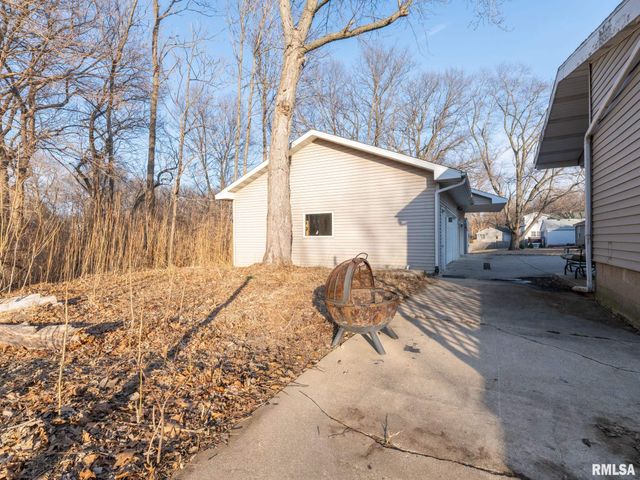 201 E ROSE Avenue, Bartonville, IL 61607