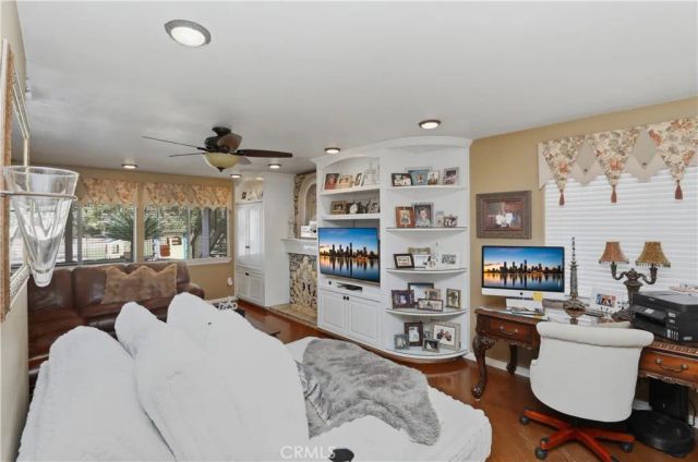 1210 Versailles Circle, Riverside, CA 92506