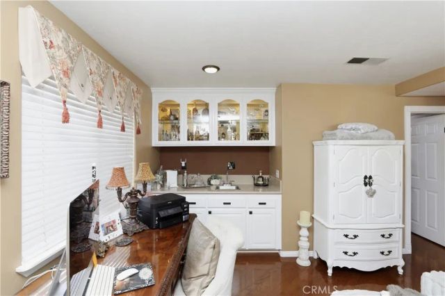 1210 Versailles Circle, Riverside, CA 92506