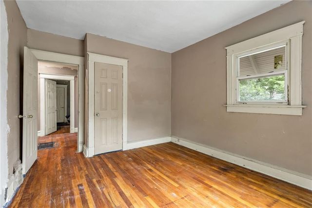 4024 Montgall Avenue, Kansas City, MO 64130