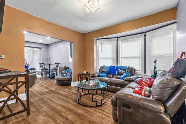 4024 Montgall Avenue, Kansas City, MO 64130