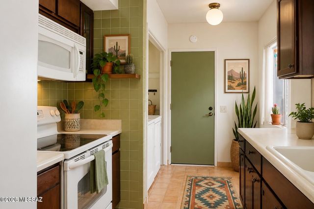 1176 S Alpine Circle, Green Valley, AZ 85614
