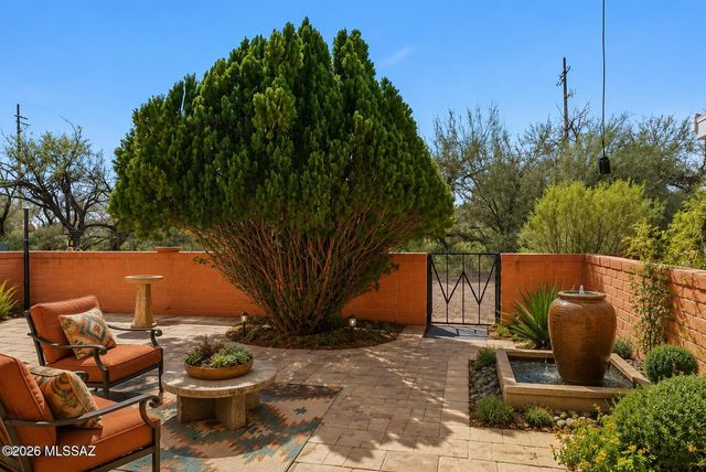 1176 S Alpine Circle, Green Valley, AZ 85614