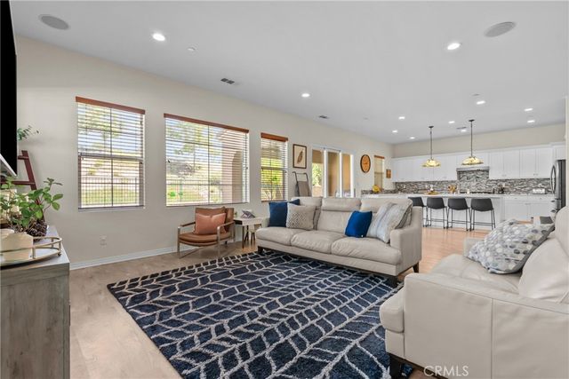 27624 Solana, Saugus, CA 91350