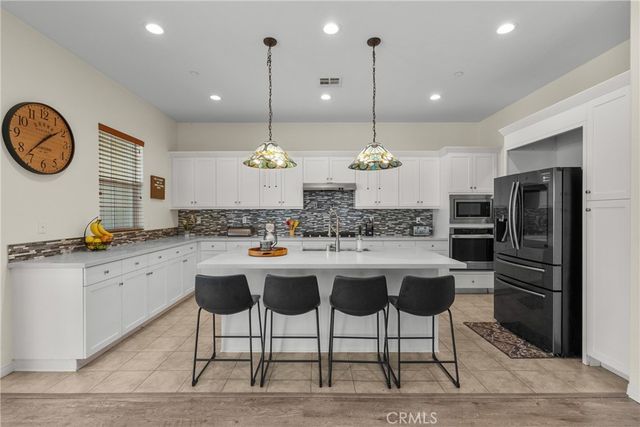 27624 Solana, Saugus, CA 91350