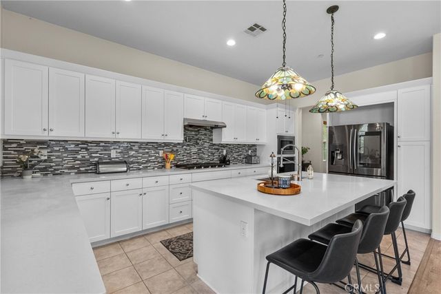 27624 Solana, Saugus, CA 91350