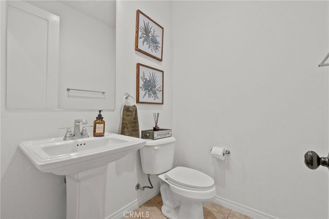 27624 Solana, Saugus, CA 91350
