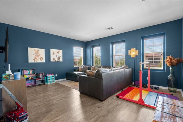 27624 Solana, Saugus, CA 91350