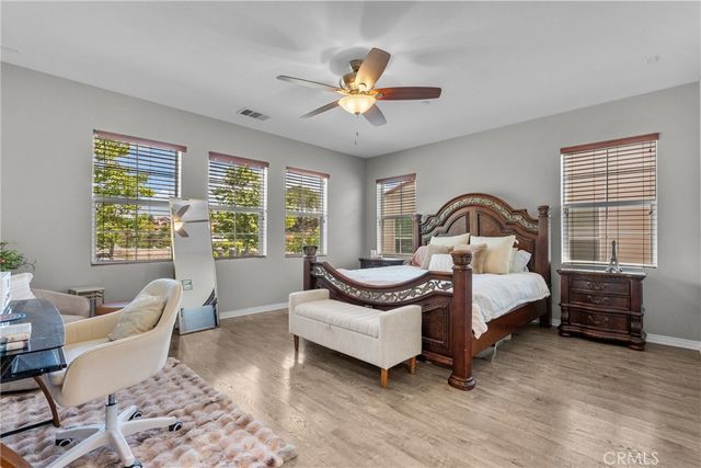 27624 Solana, Saugus, CA 91350