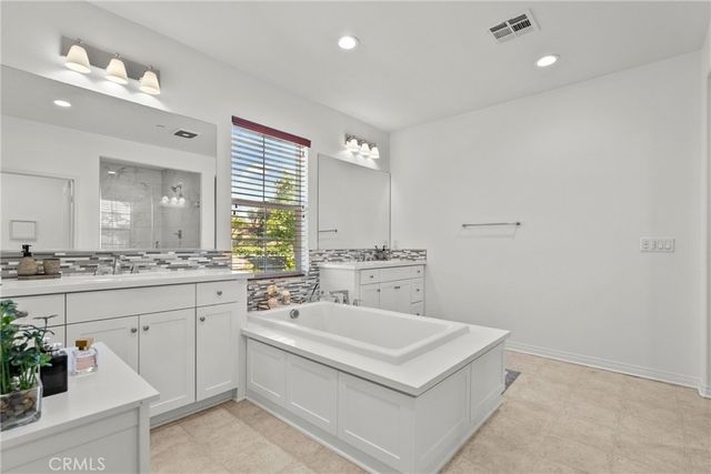 27624 Solana, Saugus, CA 91350