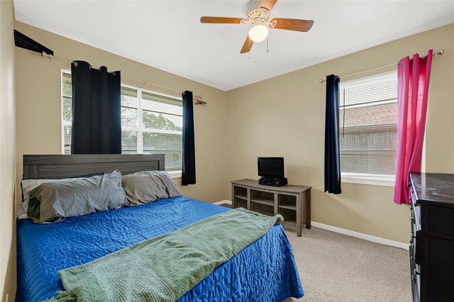 1606 Clayton Drive, Baytown, TX 77520