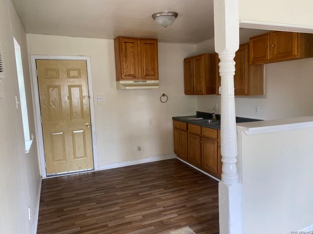 545 W HARLAN AVE, San Antonio, TX 78214