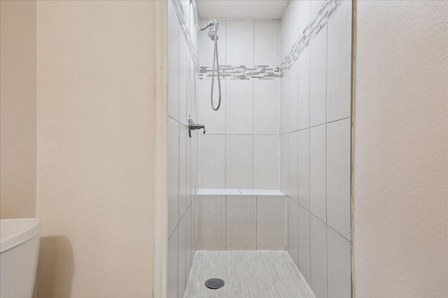 11519 Endicott Lane, Houston, TX 77035