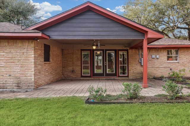 11519 Endicott Lane, Houston, TX 77035