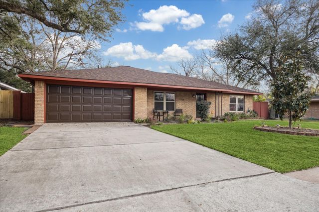 11519 Endicott Lane, Houston, TX 77035