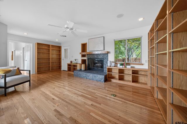 20998 Kiva Circle, Flint, TX 75762
