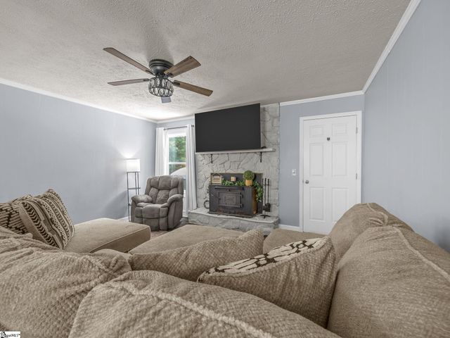 206 Dogwood Court, Piedmont, SC 29673