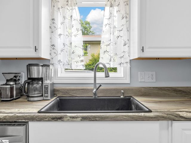 206 Dogwood Court, Piedmont, SC 29673