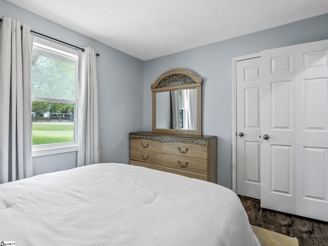 206 Dogwood Court, Piedmont, SC 29673