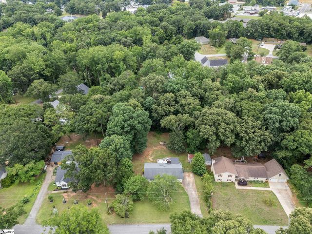 206 Dogwood Court, Piedmont, SC 29673
