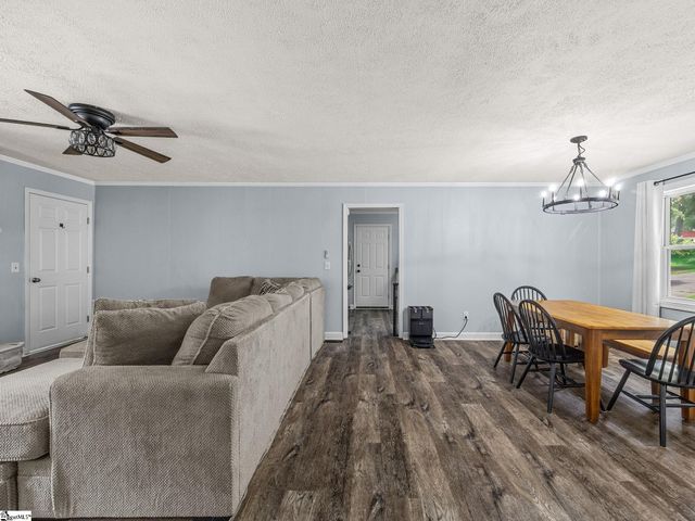 206 Dogwood Court, Piedmont, SC 29673