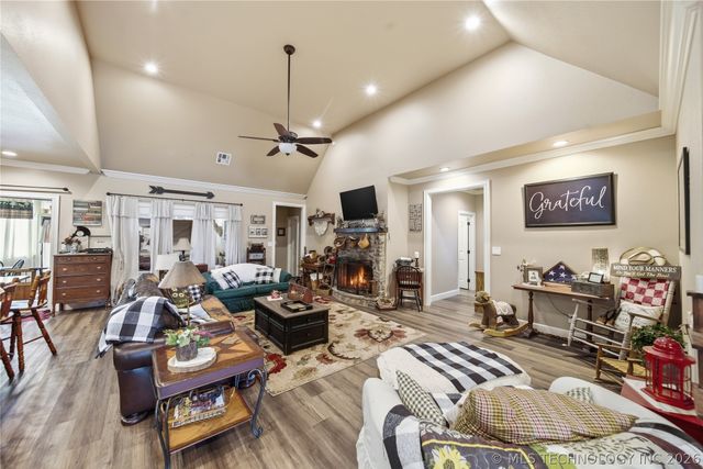 322 E 123rd Court S, Jenks, OK 74037