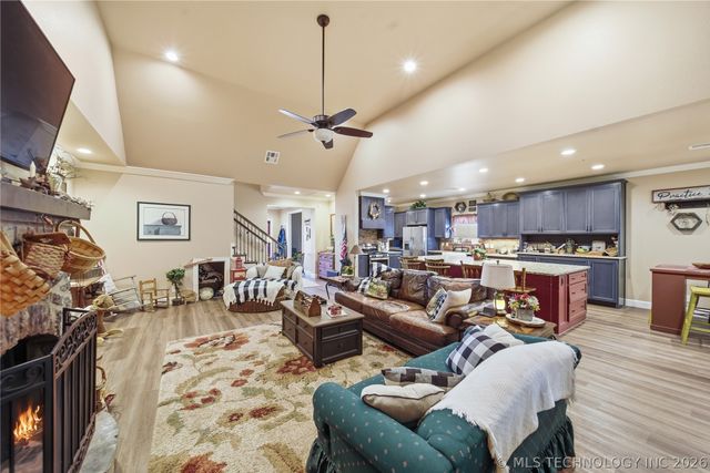 322 E 123rd Court S, Jenks, OK 74037