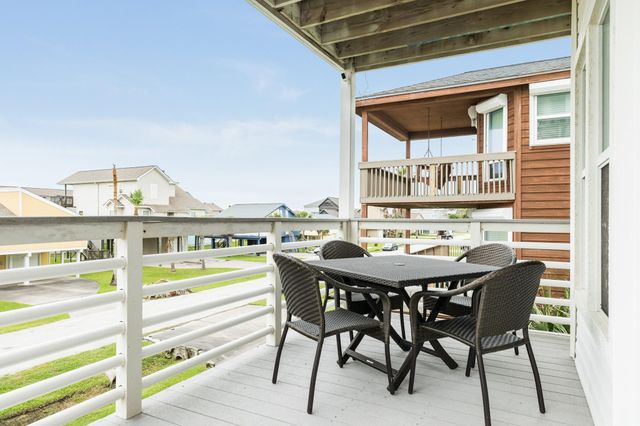 13730 San Domingo Drive, Galveston, TX 77554