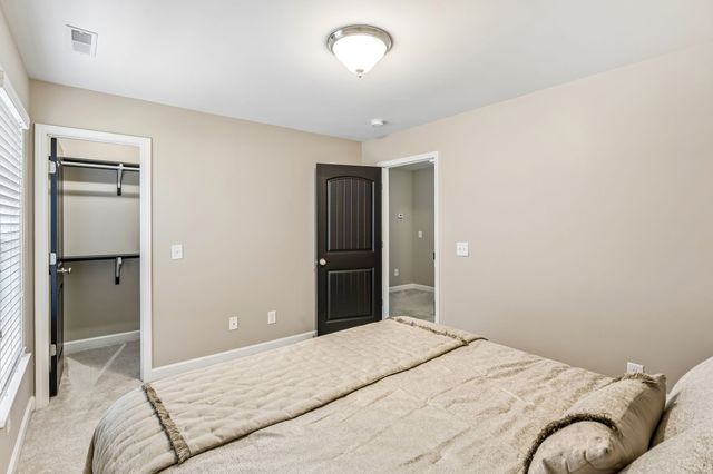 9046 Wheeler Dr, Spring Hill, TN 37174