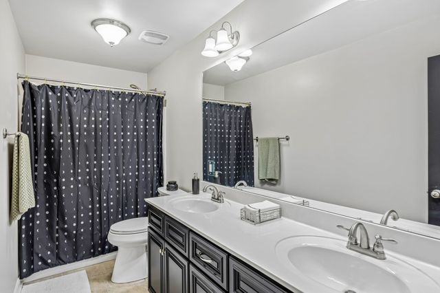 9046 Wheeler Dr, Spring Hill, TN 37174