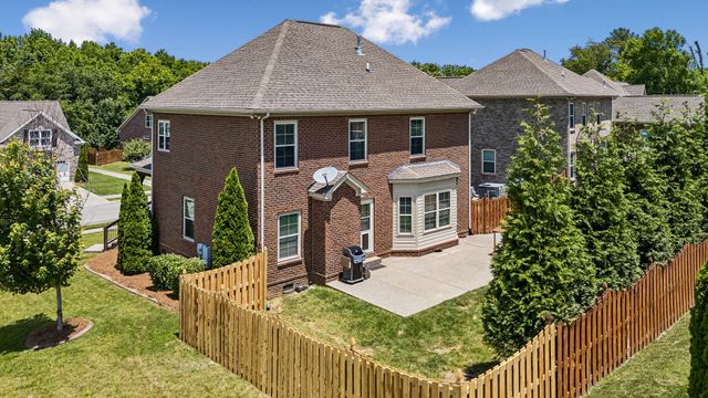 9046 Wheeler Dr, Spring Hill, TN 37174