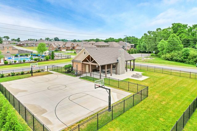 9046 Wheeler Dr, Spring Hill, TN 37174