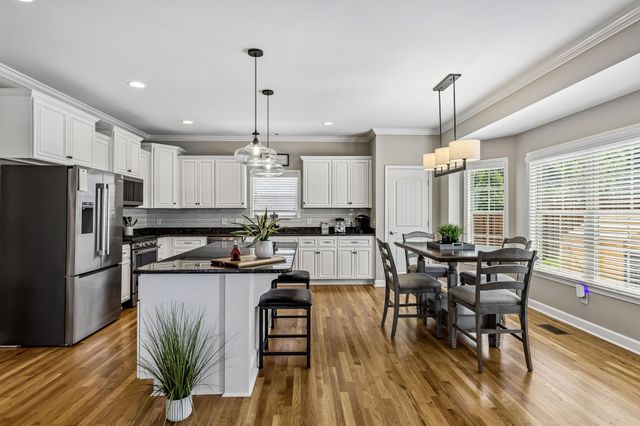 9046 Wheeler Dr, Spring Hill, TN 37174