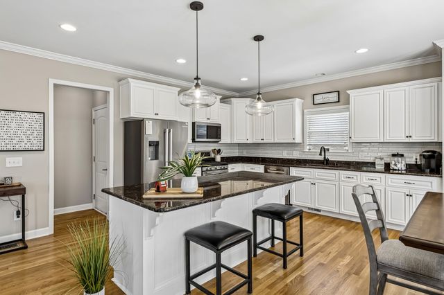 9046 Wheeler Dr, Spring Hill, TN 37174