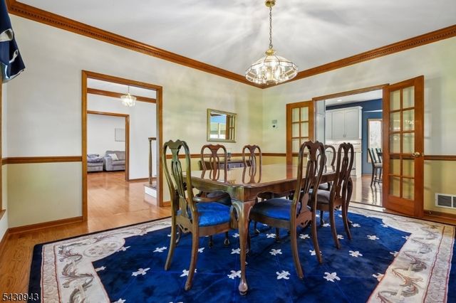 31 Copper Penny Rd, Raritan Twp., NJ 08822