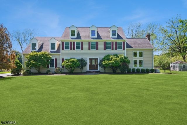 31 Copper Penny Rd, Raritan Twp., NJ 08822
