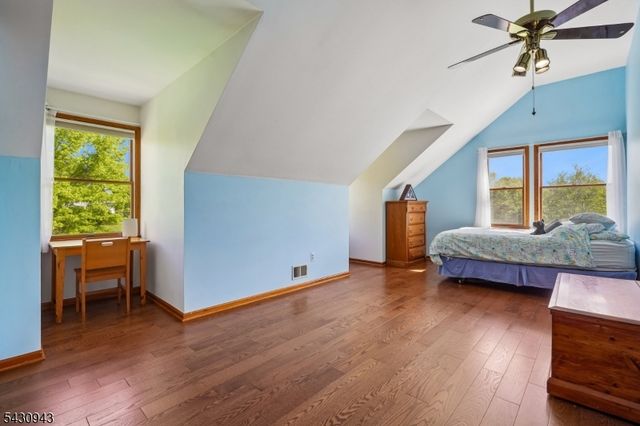31 Copper Penny Rd, Raritan Twp., NJ 08822