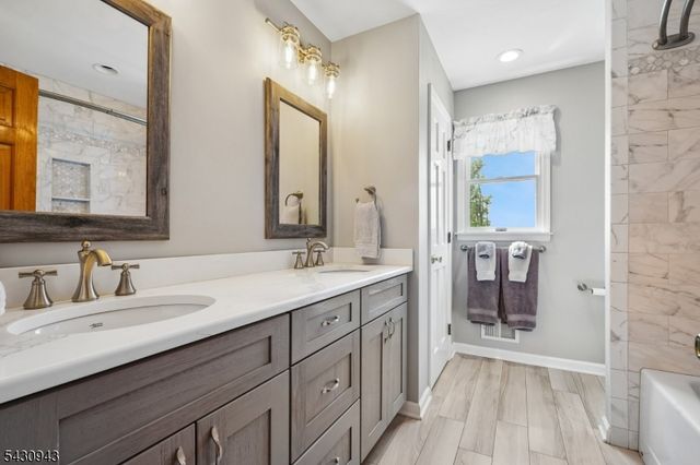 31 Copper Penny Rd, Raritan Twp., NJ 08822
