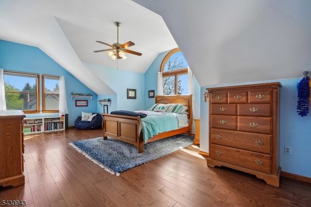 31 Copper Penny Rd, Raritan Twp., NJ 08822