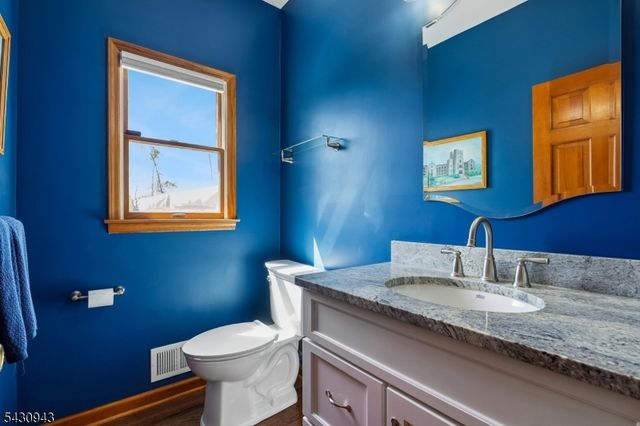 31 Copper Penny Rd, Raritan Twp., NJ 08822