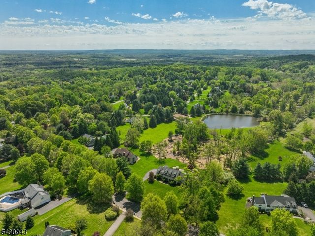 31 Copper Penny Rd, Raritan Twp., NJ 08822