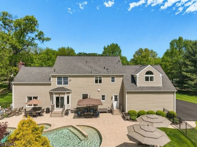 31 Copper Penny Rd, Raritan Twp., NJ 08822