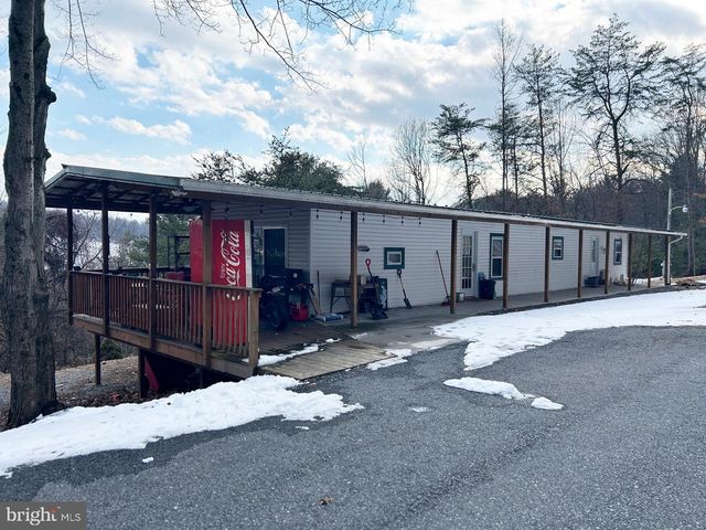 4743, 4745, 4747 CHAMBERSBURG RD, Gettysburg, PA 17325