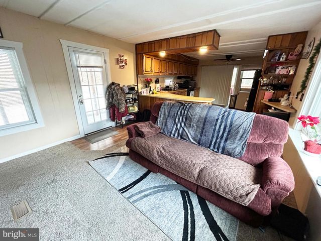 4743, 4745, 4747 CHAMBERSBURG RD, Gettysburg, PA 17325