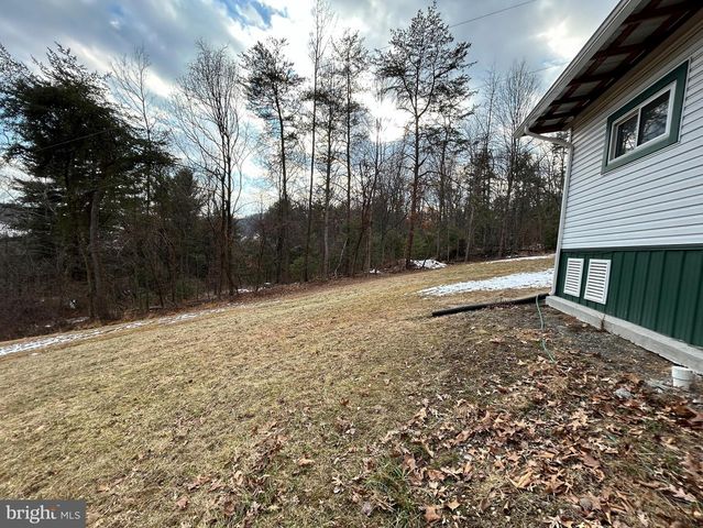 4743, 4745, 4747 CHAMBERSBURG RD, Gettysburg, PA 17325