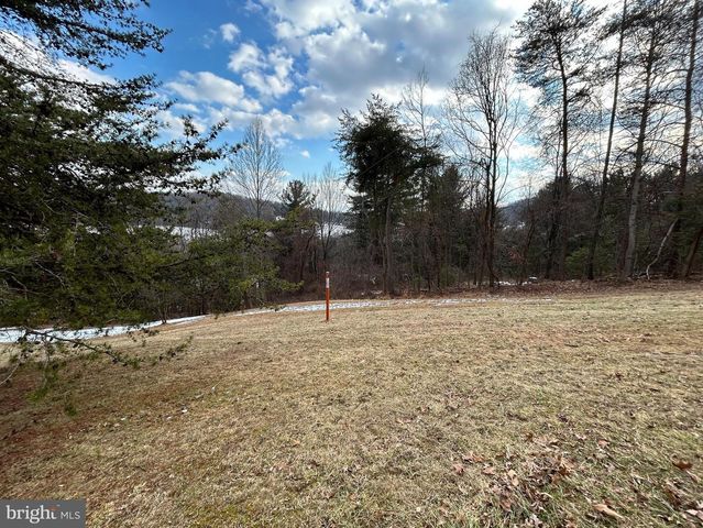 4743, 4745, 4747 CHAMBERSBURG RD, Gettysburg, PA 17325