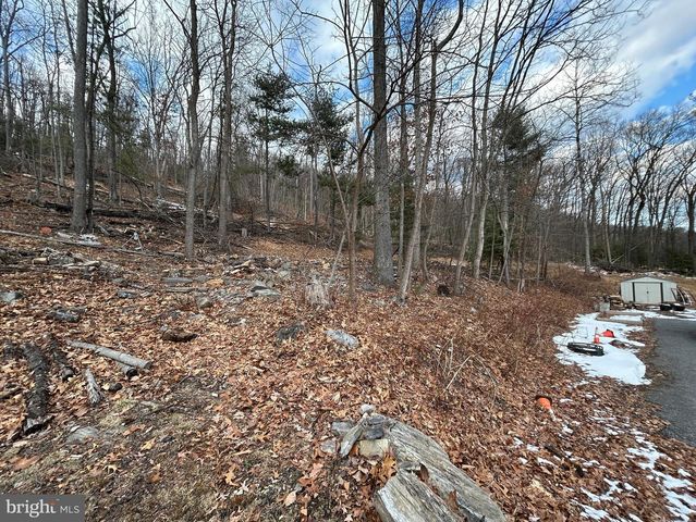 4743, 4745, 4747 CHAMBERSBURG RD, Gettysburg, PA 17325